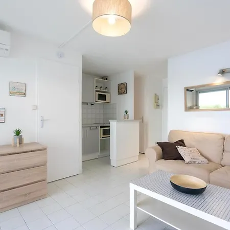 6 Pers Vue Mer-piscine-parking-clim-wifi * Agde